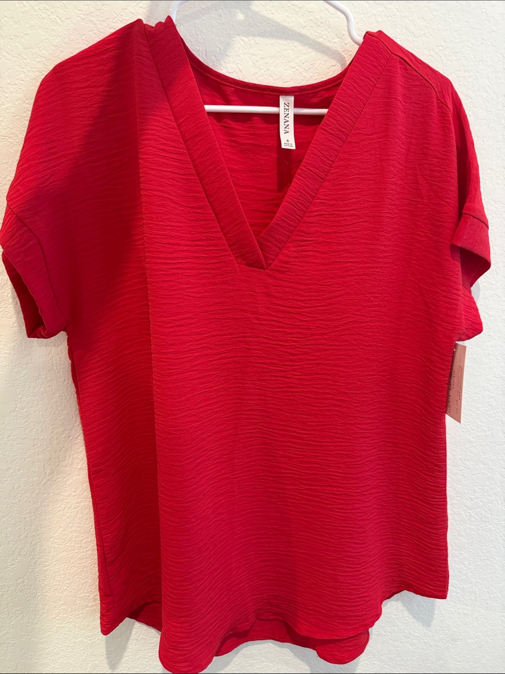 Zenana Outfitters Bright Red V-Neck Short Sleeve Top